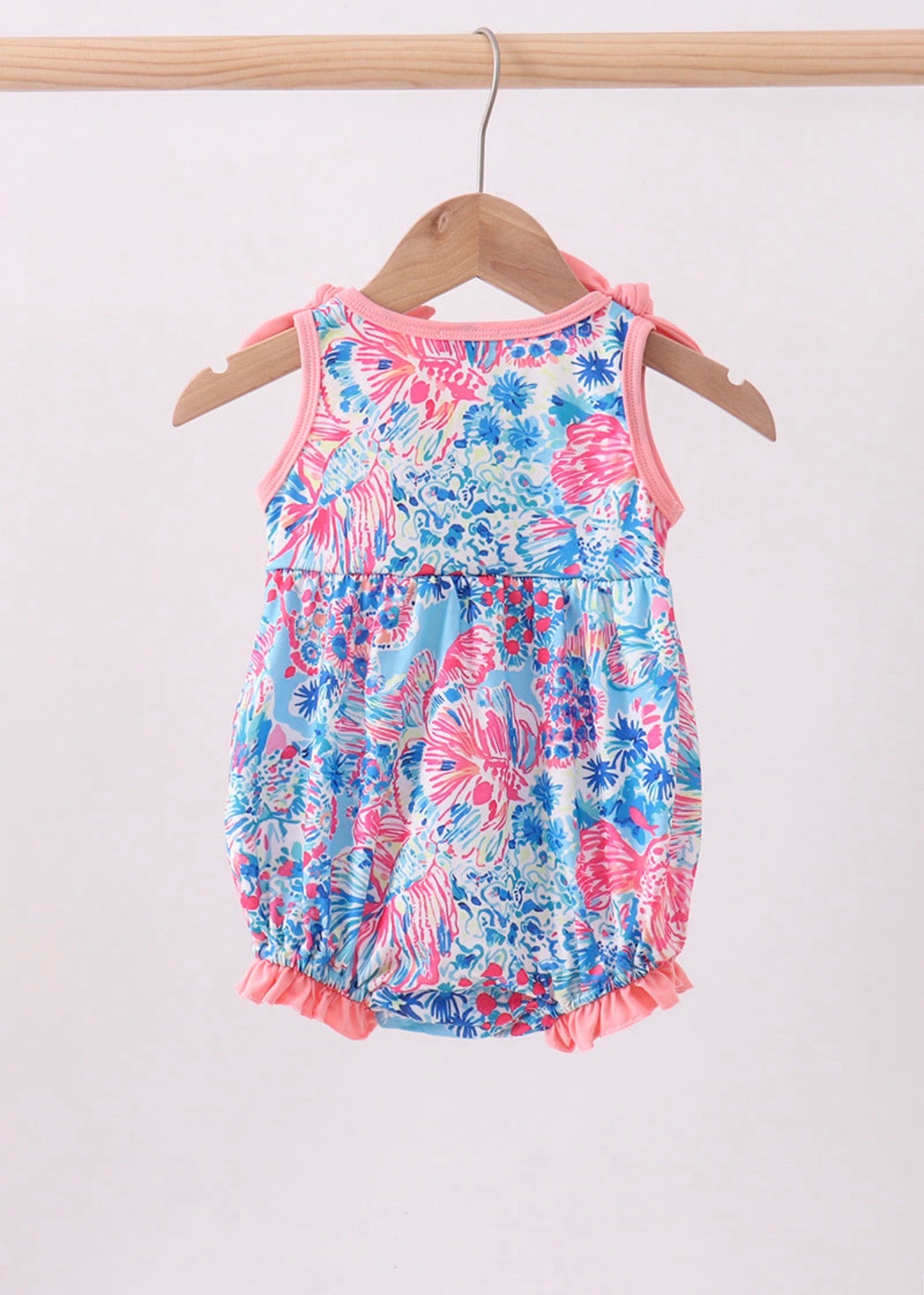 Pink Tropical Floral Ruffle Bow Bubble